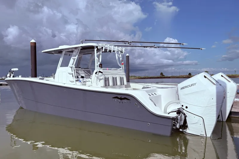 Slide: The Image of Invincible 33 Catamaran 2024 - 8039392