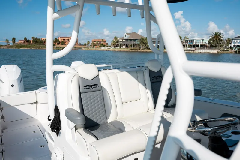 Slide: The Image of Invincible 33 Catamaran 2024 - 7410660