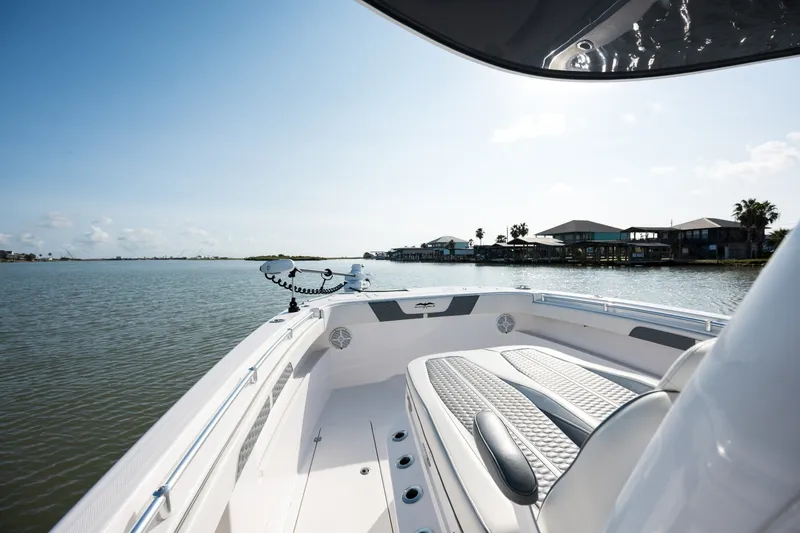 Slide: The Image of Invincible 33 Catamaran 2024 - 7533734