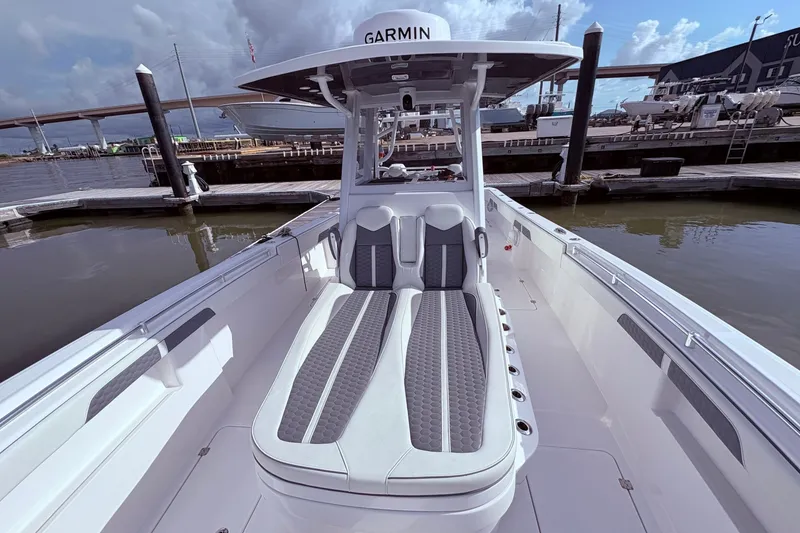 Slide: The Image of Invincible 33 Catamaran 2024 - 8039527