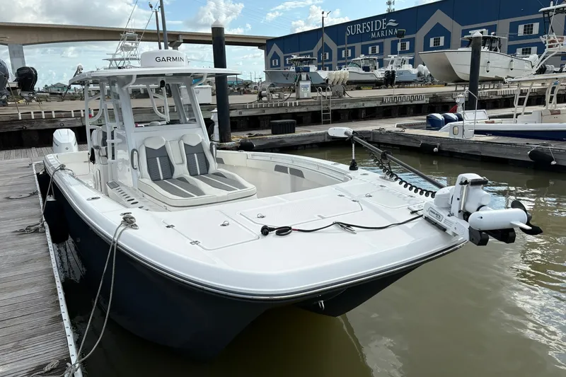 Slide: The Image of Invincible 33 Catamaran 2024 - 8039555