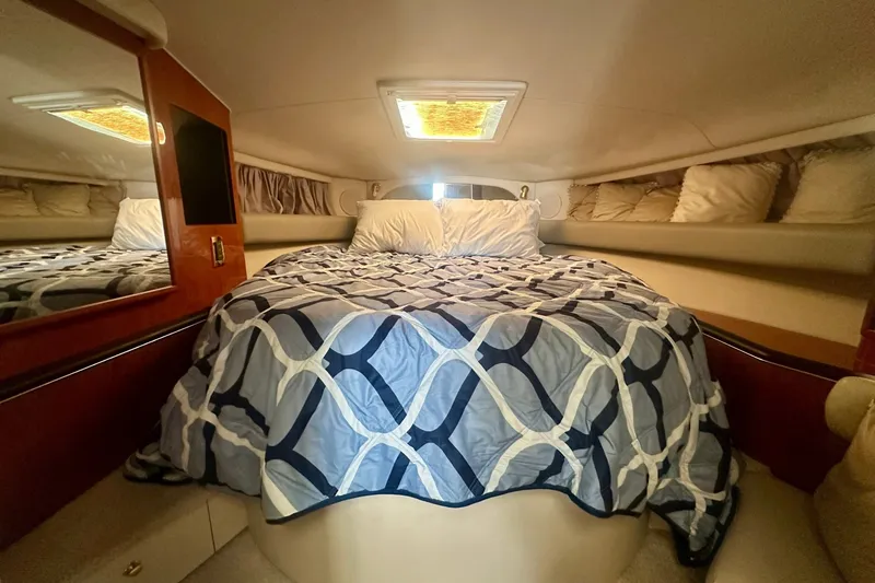 Slide: The Image of Sea Ray Sundancer 370 1999 - 7410855