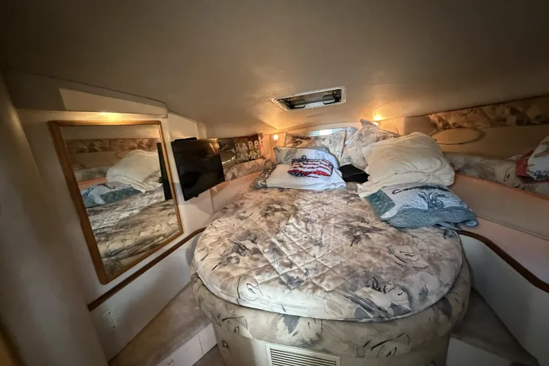 Slide: The Image of Sea Ray Sundancer 370 1995 - 7410917