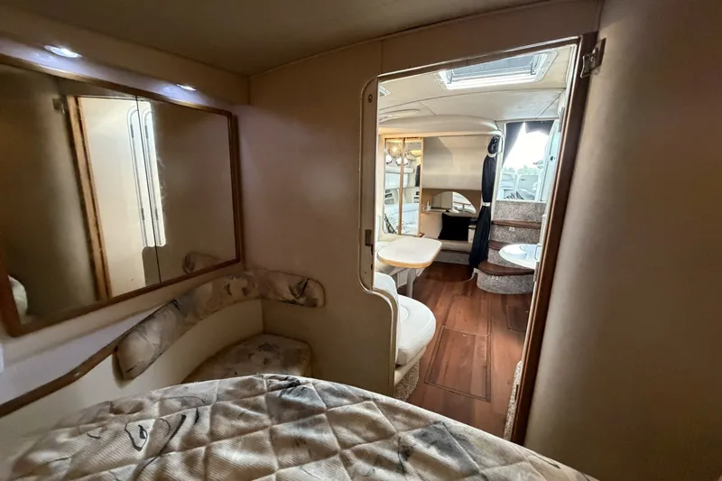 Slide: The Image of Sea Ray Sundancer 370 1995 - 7410920