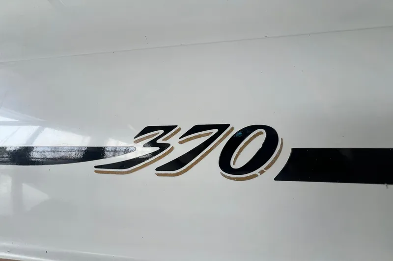 Slide: The Image of Sea Ray Sundancer 370 1995 - 7410834