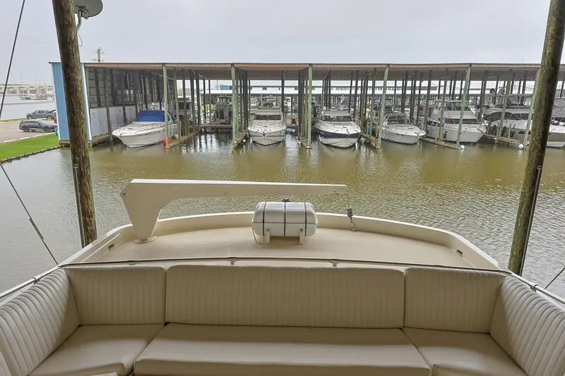 Slide: The Image of Hatteras 74 Cockpit Motor Yacht 1989 - 7854083