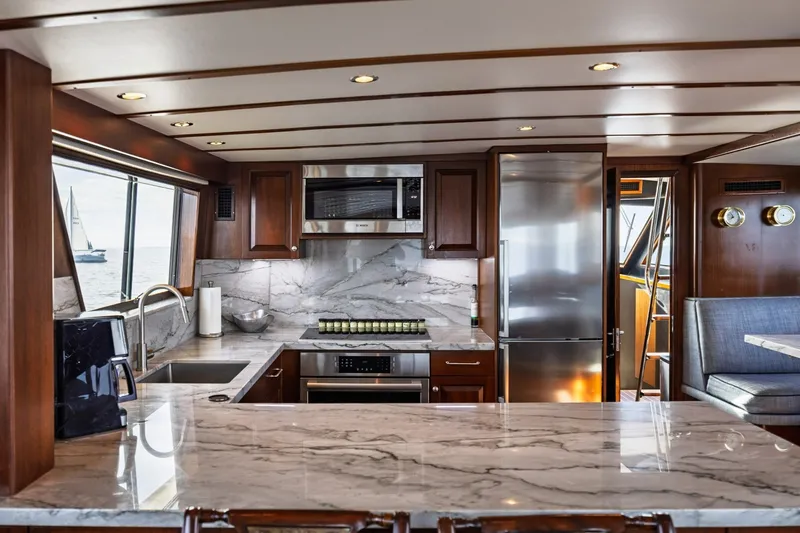 Slide: The Image of Hatteras 74 Cockpit Motor Yacht 1989 - 7539723