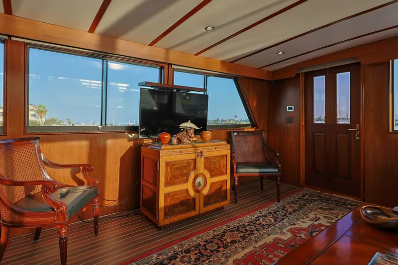 Slide: The Image of Hatteras 74 Cockpit Motor Yacht 1989 - 7539655
