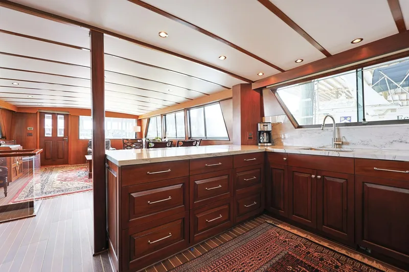 Slide: The Image of Hatteras 74 Cockpit Motor Yacht 1989 - 7853979