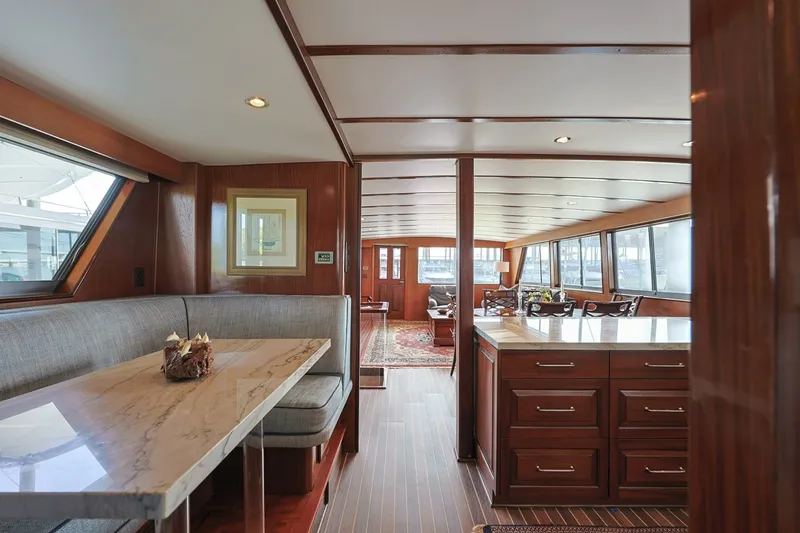 Slide: The Image of Hatteras 74 Cockpit Motor Yacht 1989 - 7853948