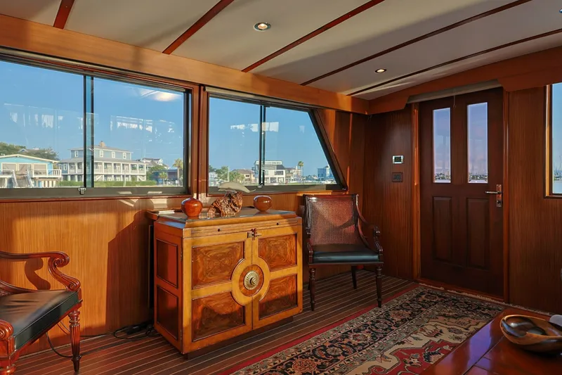 Slide: The Image of Hatteras 74 Cockpit Motor Yacht 1989 - 7539658