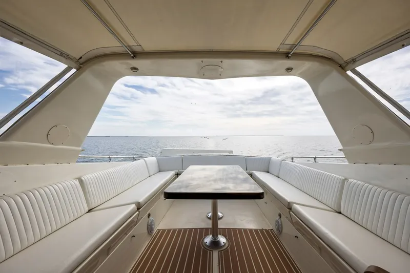 Slide: The Image of Hatteras 74 Cockpit Motor Yacht 1989 - 7539855