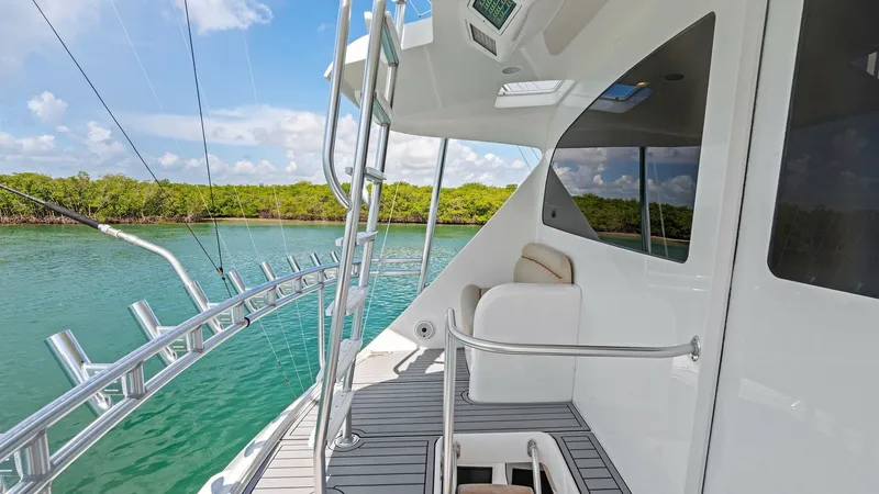 Slide: The Image of 2016 Viking 80 Enclosed Bridge- FRIGATE- Enclosed Bridge Mezzanine - 7414464