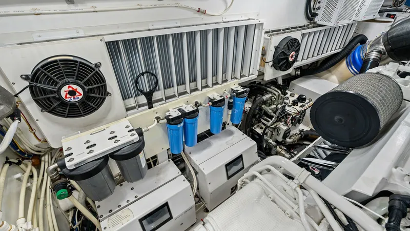 Slide: The Image of 2016 Viking 80 Enclosed Bridge- FRIGATE- Engine Room - 7414489