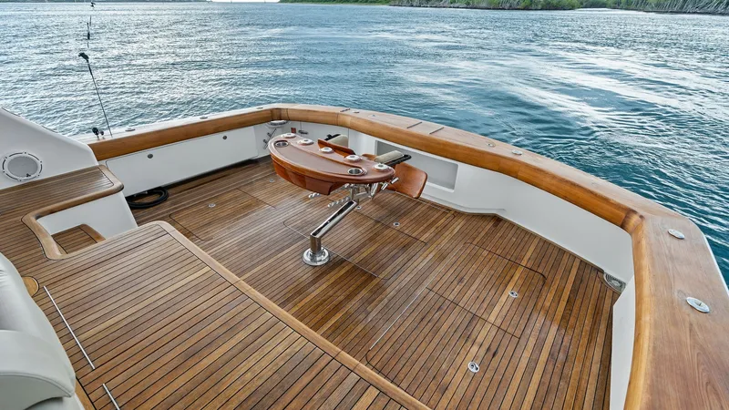 Slide: The Image of 2016 Viking 80 Enclosed Bridge- FRIGATE- Cockpit - 7414475