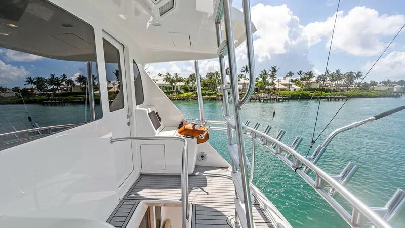 Slide: The Image of 2016 Viking 80 Enclosed Bridge- FRIGATE- Enclosed Bridge Mezzanine - 7414463