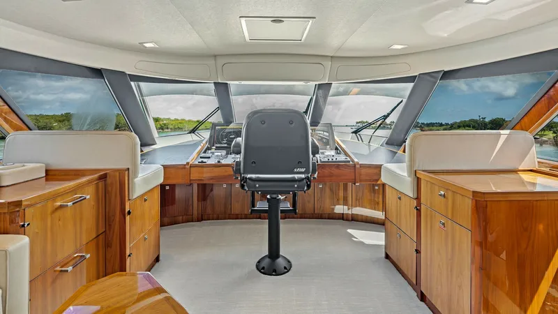 Slide: The Image of 2016 Viking 80 Enclosed Bridge- FRIGATE- Enclosed Bridge Helm - 7414452