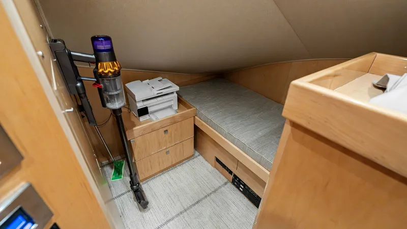 Slide: The Image of 2016 Viking 80 Enclosed Bridge- FRIGATE- Storage/ Add'l Crew - 7414395