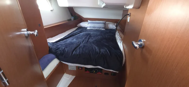 Slide: The Image of Beneteau Oceanis 45 2013 - 7454449