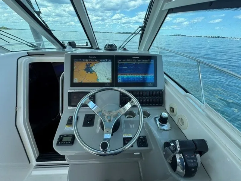 Slide: The Image of Boston Whaler Conquest 2016 - 7451661