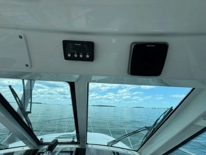 Slide: The Image of Boston Whaler Conquest 2016 - 7451663