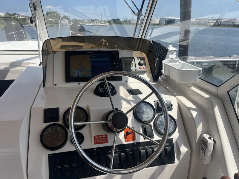 Slide: The Image of Mainship Pilot 2003 - 7452131