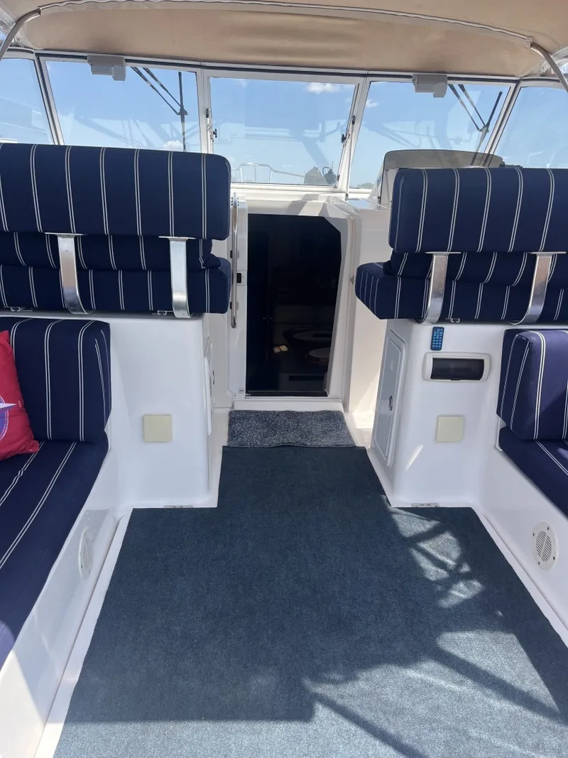 Slide: The Image of Mainship Pilot 2003 - 7452130