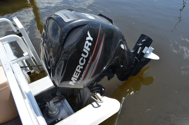 Slide: The Image of Sun Tracker Fishin Barge 20 DLX 2019 - 7452328