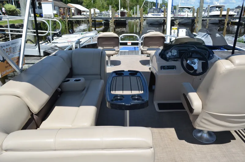 Slide: The Image of Sun Tracker Fishin Barge 20 DLX 2019 - 7452329