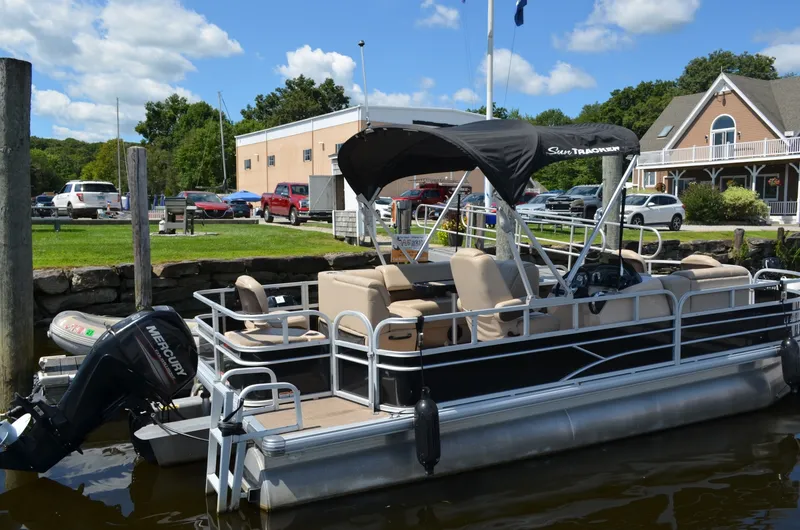 Slide: The Image of Sun Tracker Fishin Barge 20 DLX 2019 - 7452335