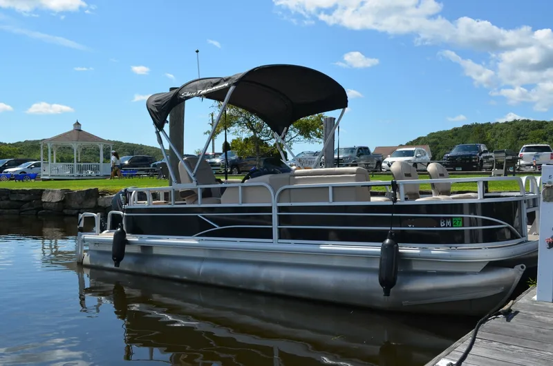 Slide: The Image of Sun Tracker Fishin Barge 20 DLX 2019 - 7452333