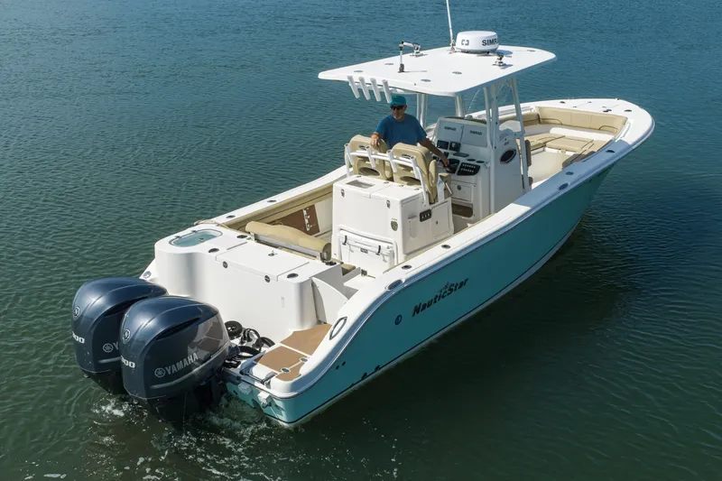 Slide: The Image of NauticStar 28 - Exterior Profile 2019 NauticStar 28XS - 7452698
