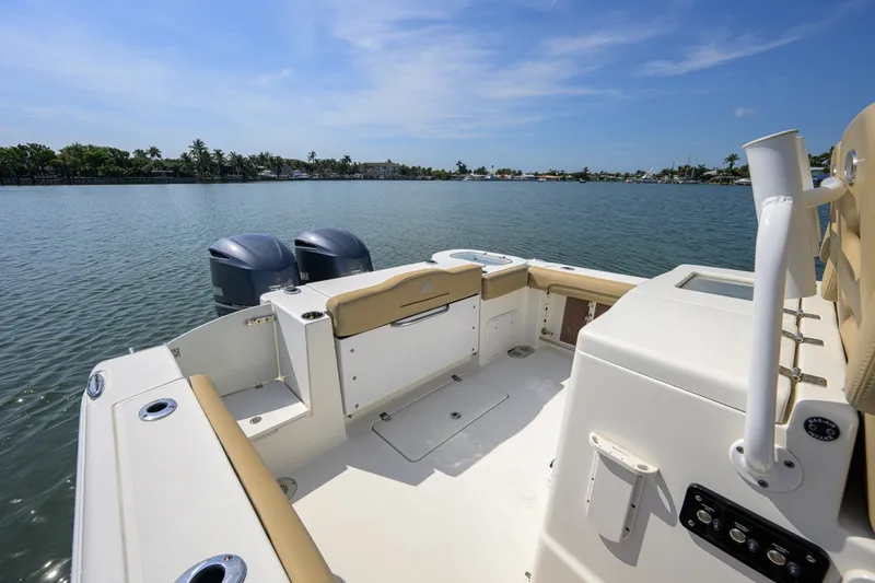 Slide: The Image of NauticStar 28 - Cockpit 2019 NauticStar 28XS - 7452626