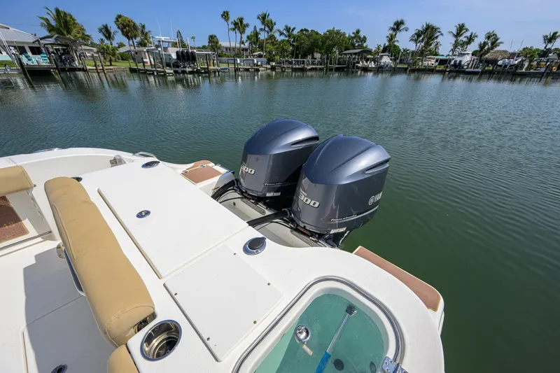 Slide: The Image of NauticStar 28 - Cockpit 2019 NauticStar 28XS - 7452648