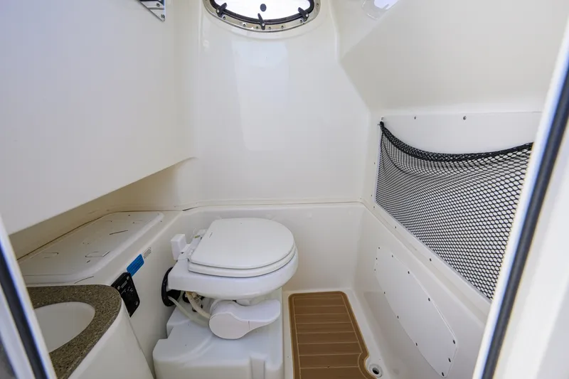 Slide: The Image of NauticStar 28 - Head 2019 NauticStar 28XS - 7452646