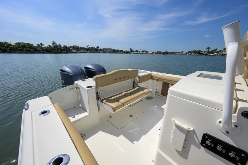Slide: The Image of NauticStar 28 - Cockpit 2019 NauticStar 28XS - 7452629