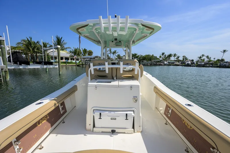 Slide: The Image of NauticStar 28 - Cockpit 2019 NauticStar 28XS - 7452632