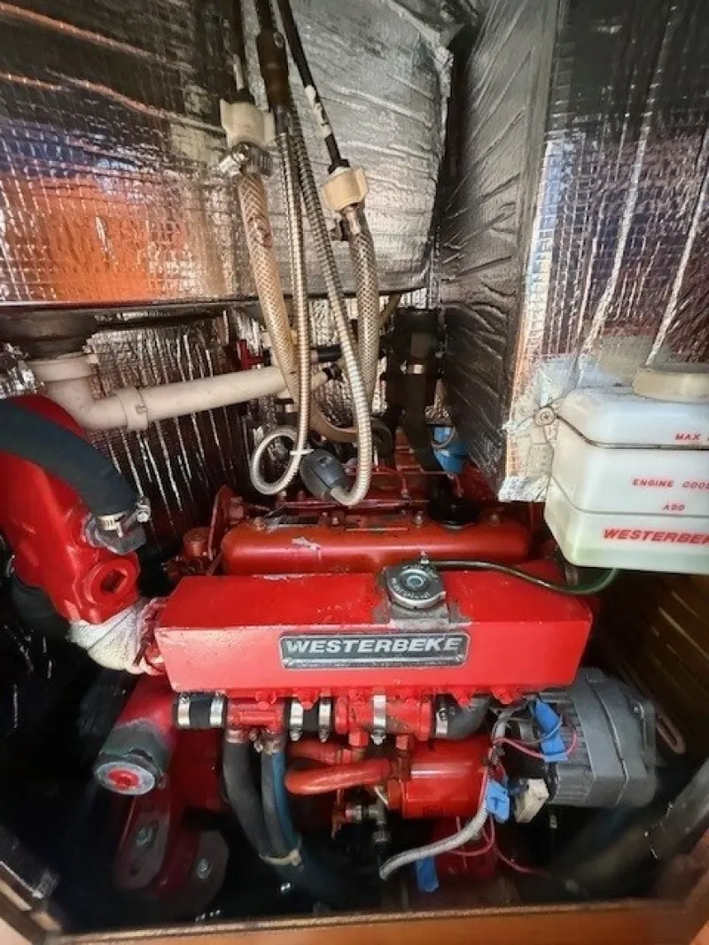 Slide: The Image of Sabre 42 CN Sloop 1988 - 7453699