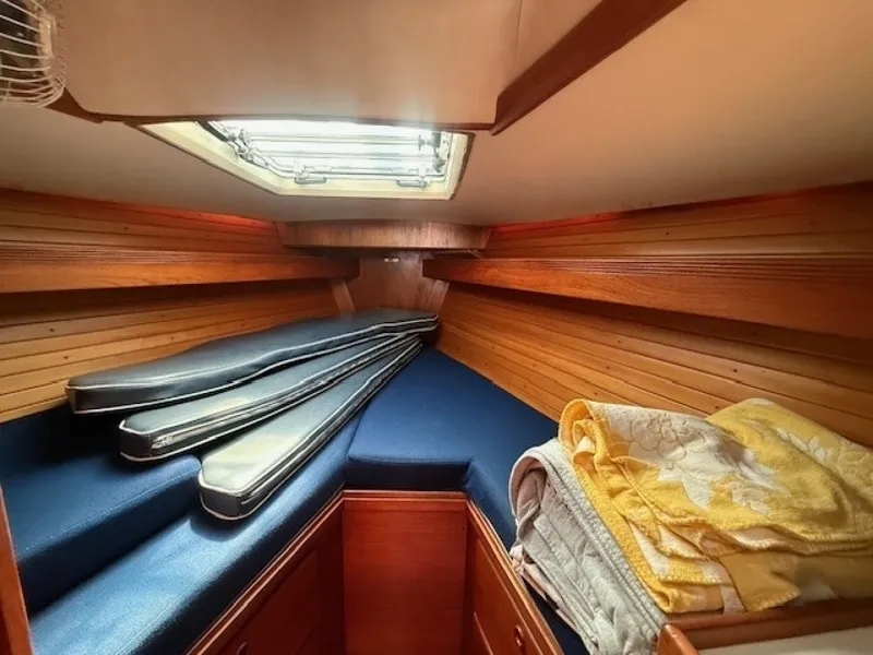 Slide: The Image of Sabre 42 CN Sloop 1988 - 7453706