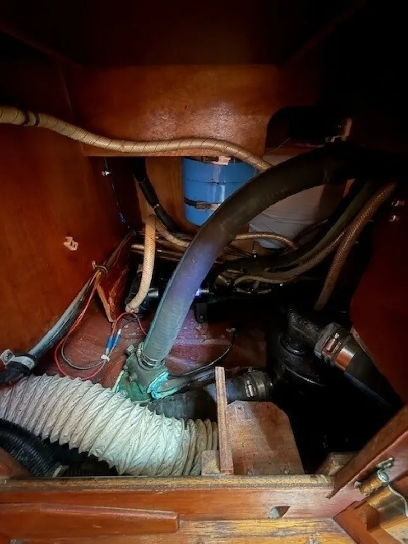 Slide: The Image of Sabre 42 CN Sloop 1988 - 7453697