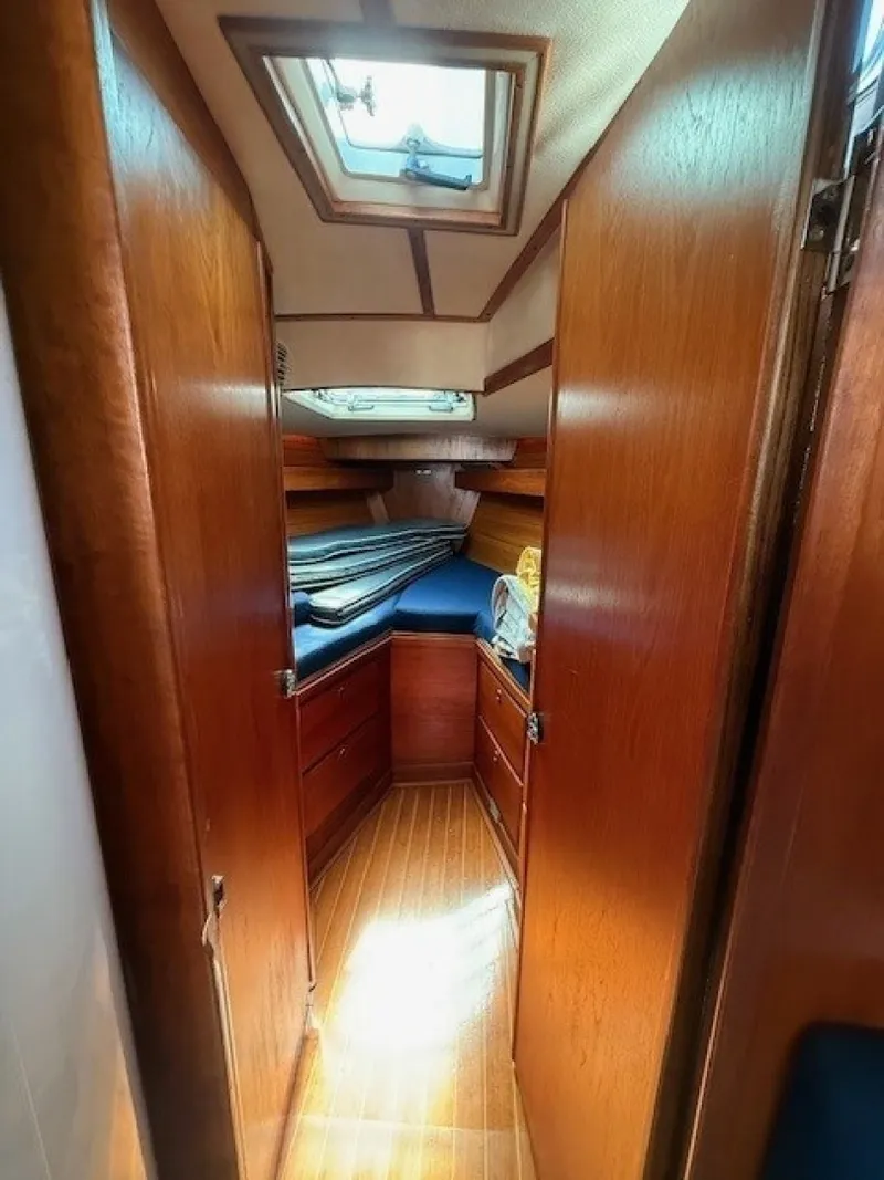 Slide: The Image of Sabre 42 CN Sloop 1988 - 7453707