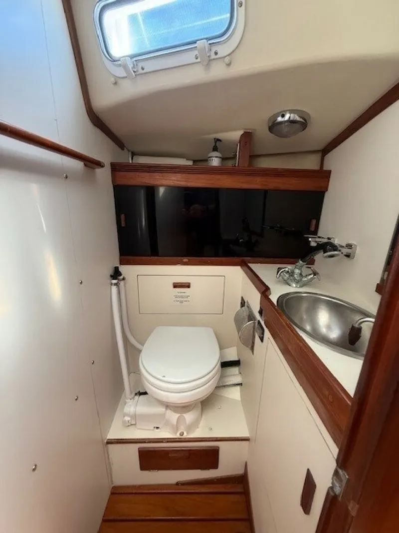 Slide: The Image of Sabre 42 CN Sloop 1988 - 7453705