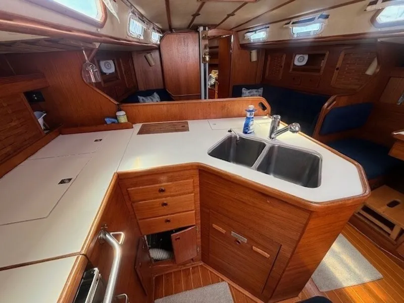 Slide: The Image of Sabre 42 CN Sloop 1988 - 7453685