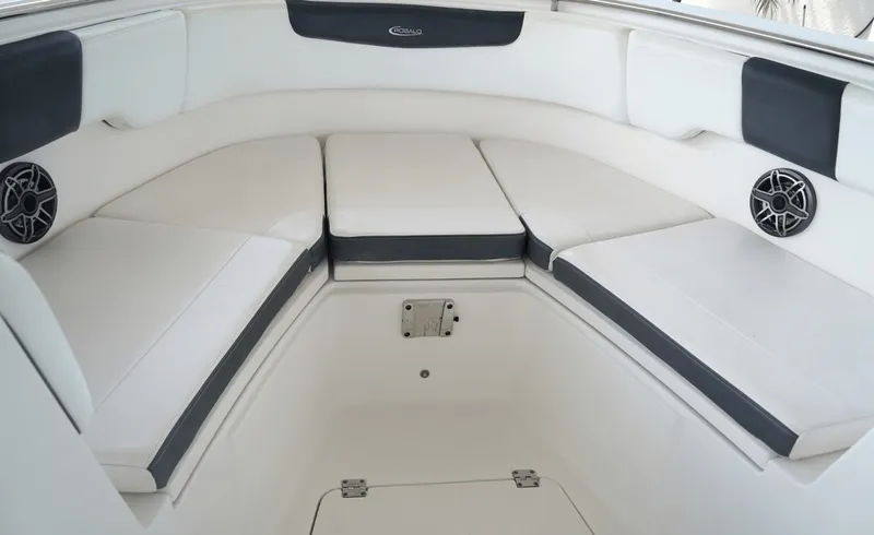 Slide: The Image of Robalo 302 2020 - 7454268