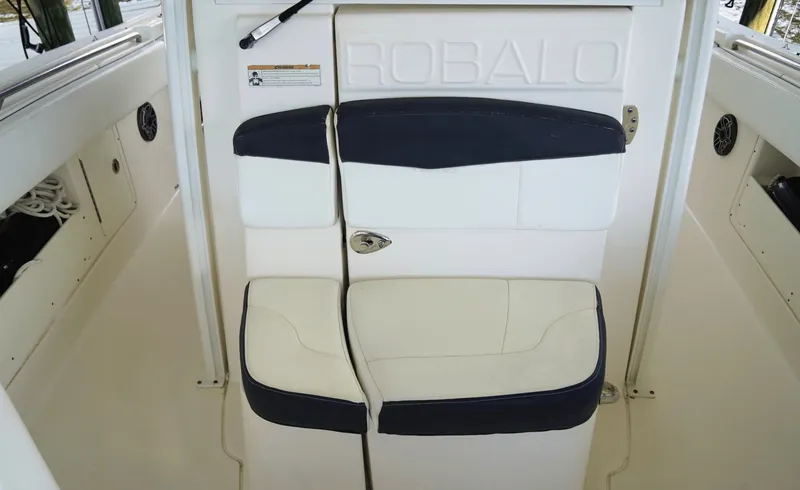 Slide: The Image of Robalo 302 2020 - 7454270