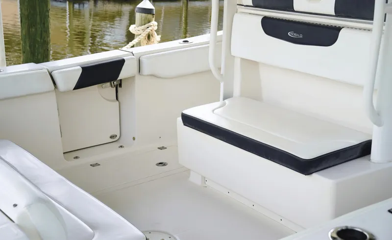 Slide: The Image of Robalo 302 2020 - 7454251