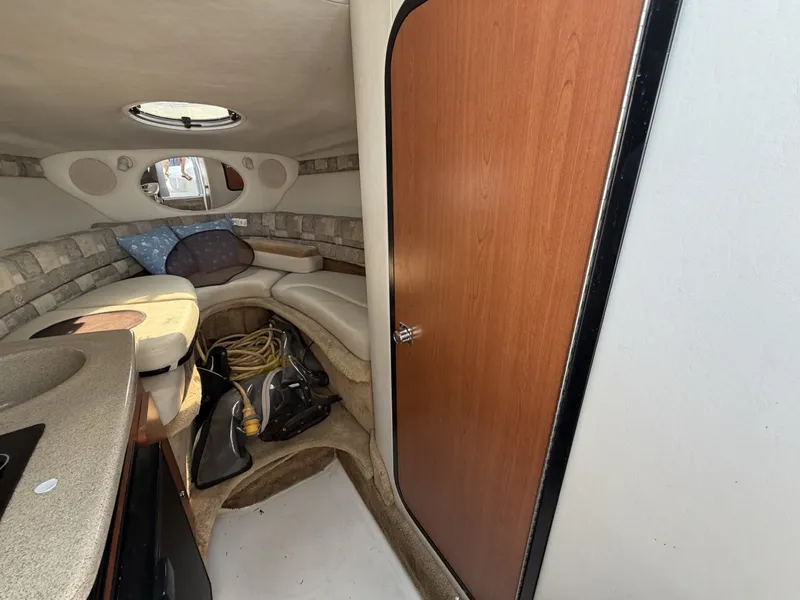 Slide: The Image of Crownline Boats 250 CR 2005 - 7454324