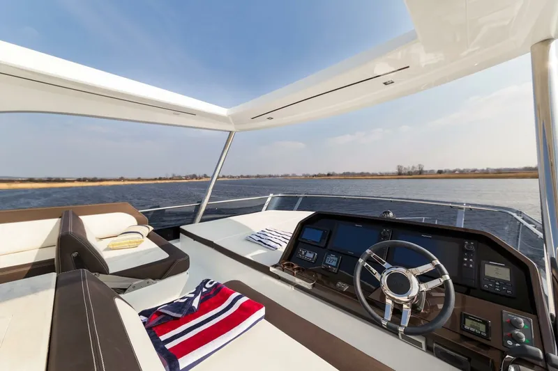 Slide: The Image of Galeon 640 FLY 2024 - 7456283