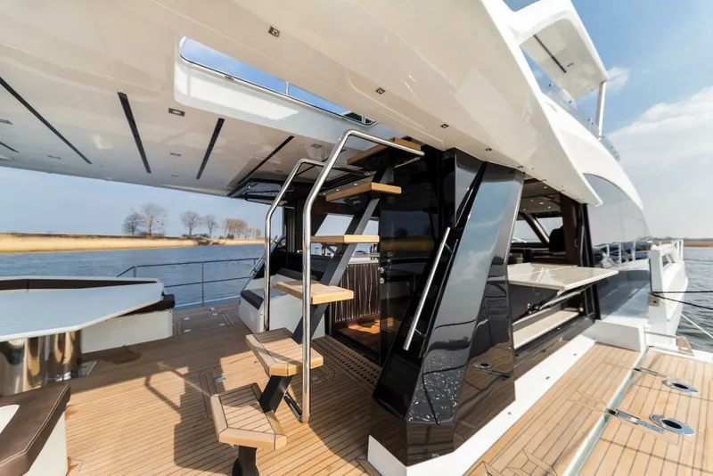 Slide: The Image of Galeon 640 FLY 2024 - 7456267