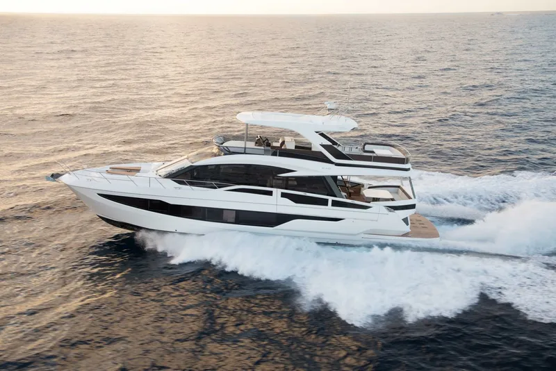 Slide: The Image of Galeon 640 FLY 2024 - 7456255